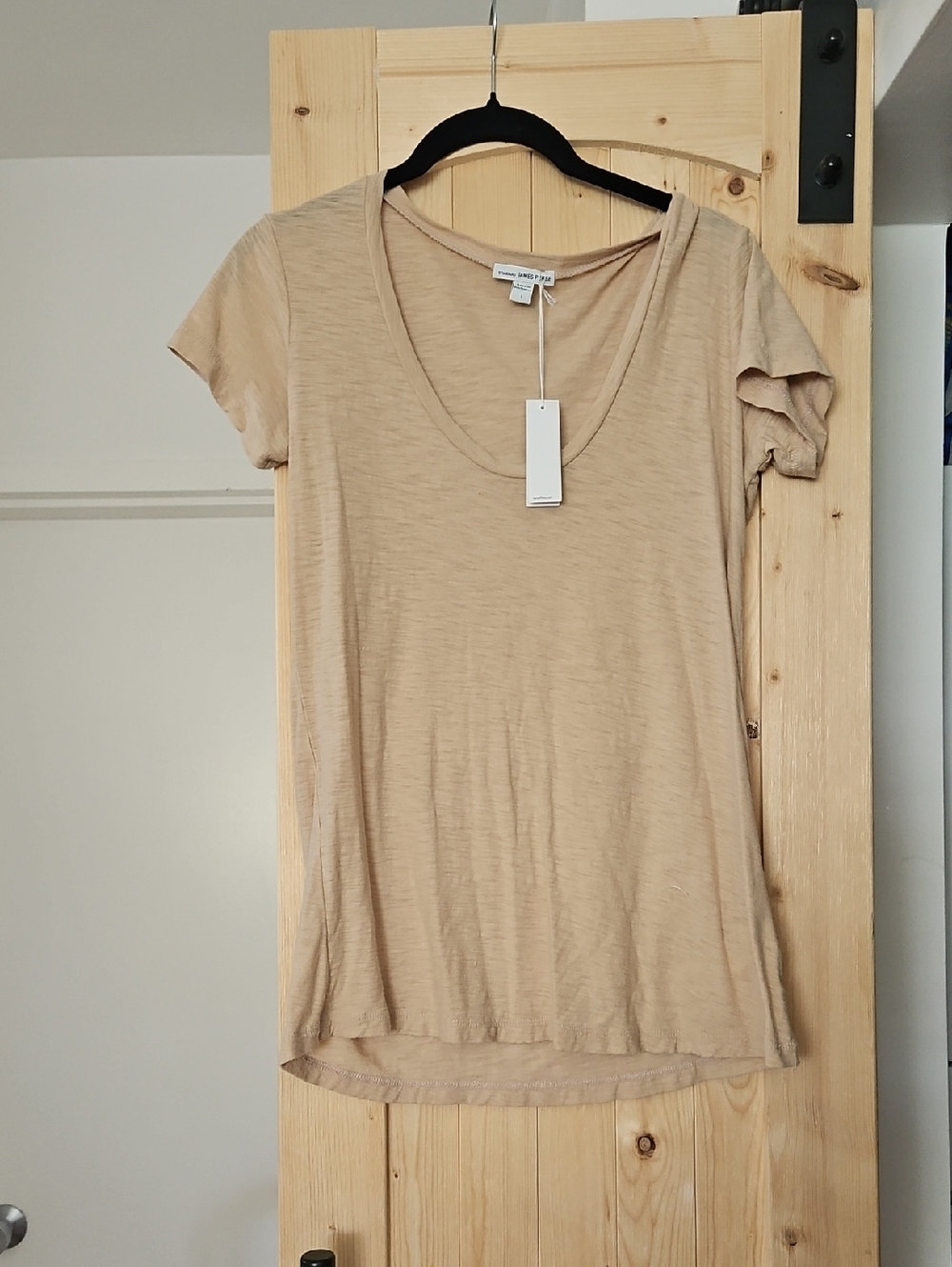 James Perse Short Sleeve Scoop Neck Tee in Light Beige - Size 1